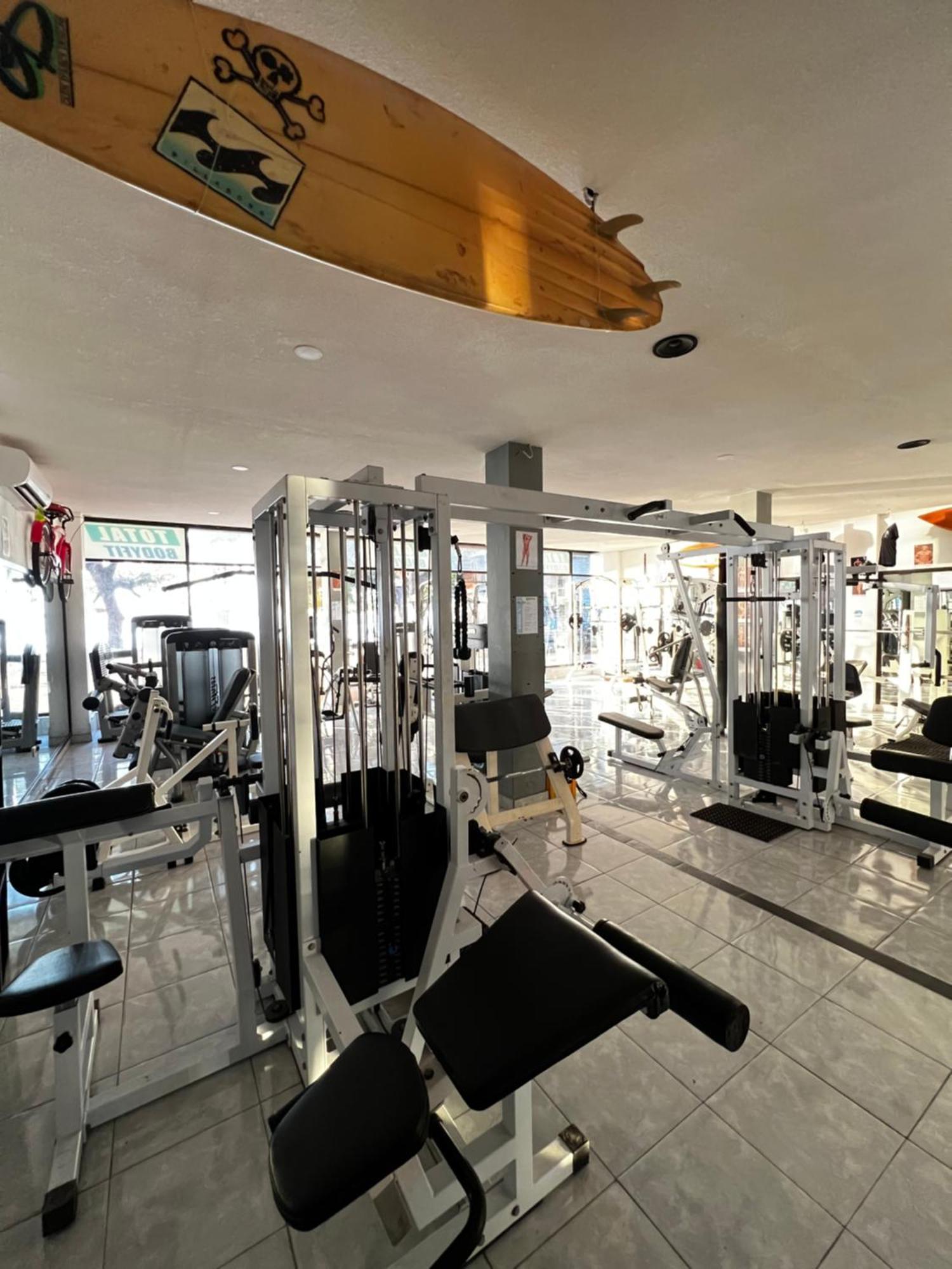 Tropica Gili Total Body Fit - Free Access Gym And Coworking Space Gili Trawangan Exterior photo