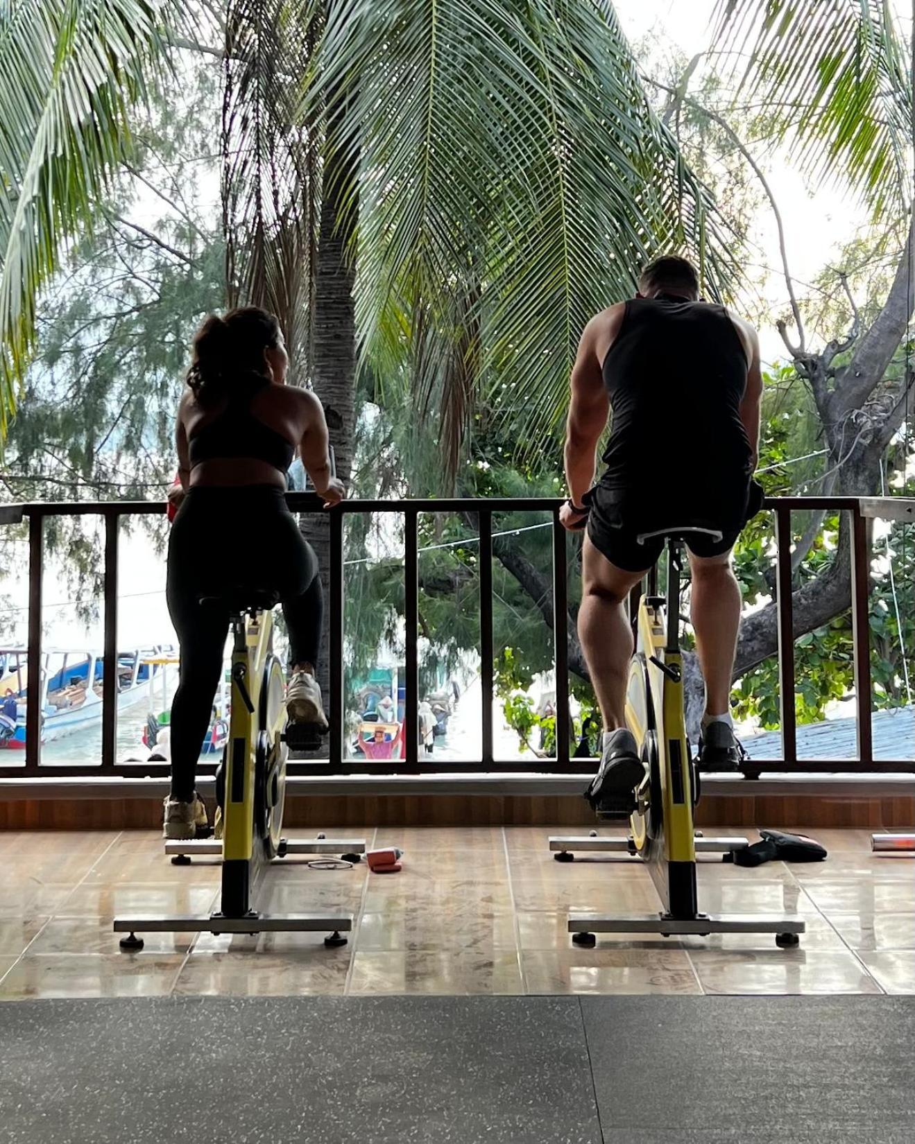 Tropica Gili Total Body Fit - Free Access Gym And Coworking Space Gili Trawangan Exterior photo