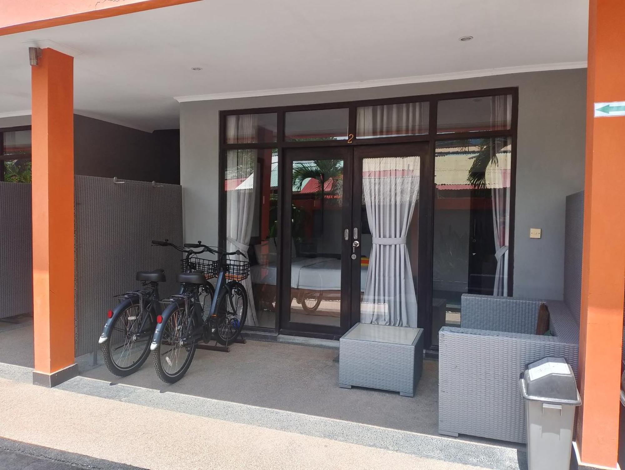 Tropica Gili Total Body Fit - Free Access Gym And Coworking Space Gili Trawangan Exterior photo