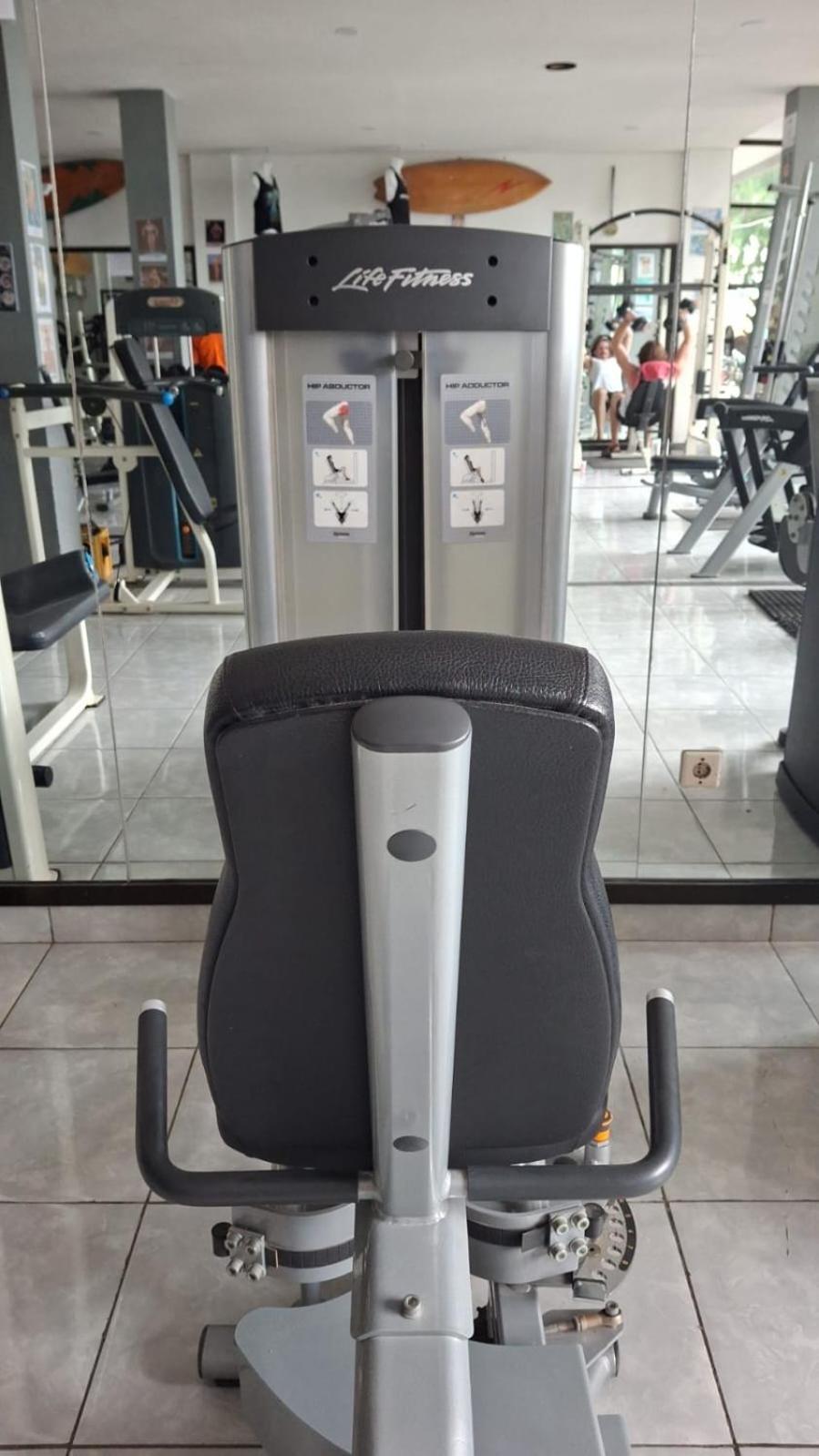 Tropica Gili Total Body Fit - Free Access Gym And Coworking Space Gili Trawangan Exterior photo