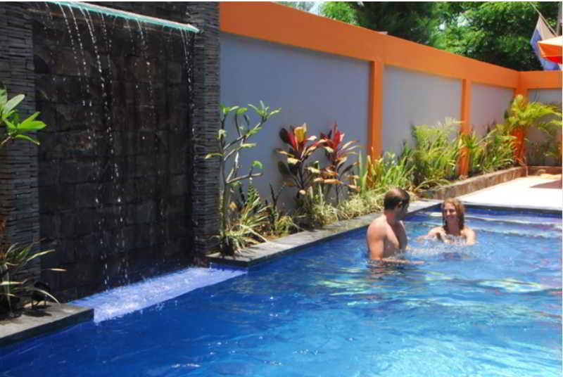 Tropica Gili Total Body Fit - Free Access Gym And Coworking Space Gili Trawangan Exterior photo