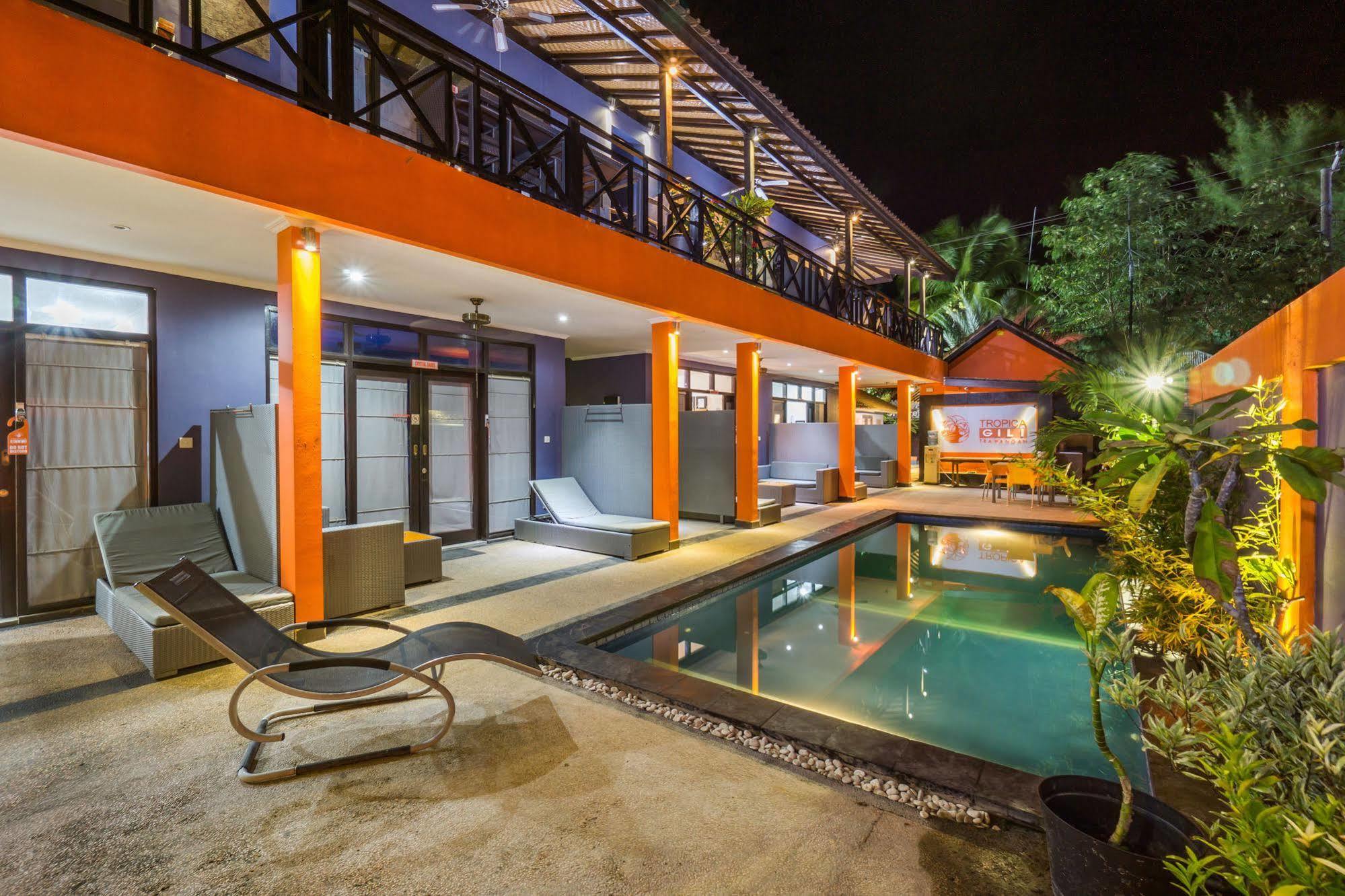 Tropica Gili Total Body Fit - Free Access Gym And Coworking Space Gili Trawangan Exterior photo