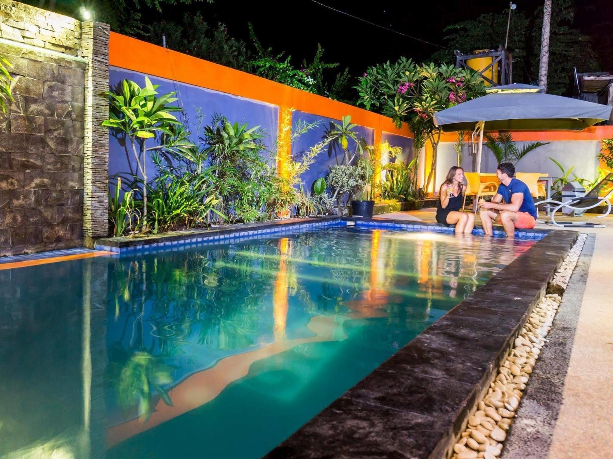 Tropica Gili Total Body Fit - Free Access Gym And Coworking Space Gili Trawangan Exterior photo