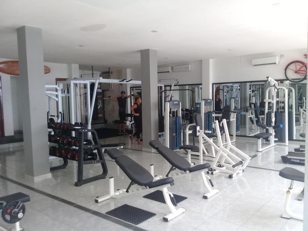 Tropica Gili Total Body Fit - Free Access Gym And Coworking Space Gili Trawangan Exterior photo