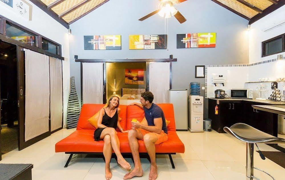 Tropica Gili Total Body Fit - Free Access Gym And Coworking Space Gili Trawangan Exterior photo